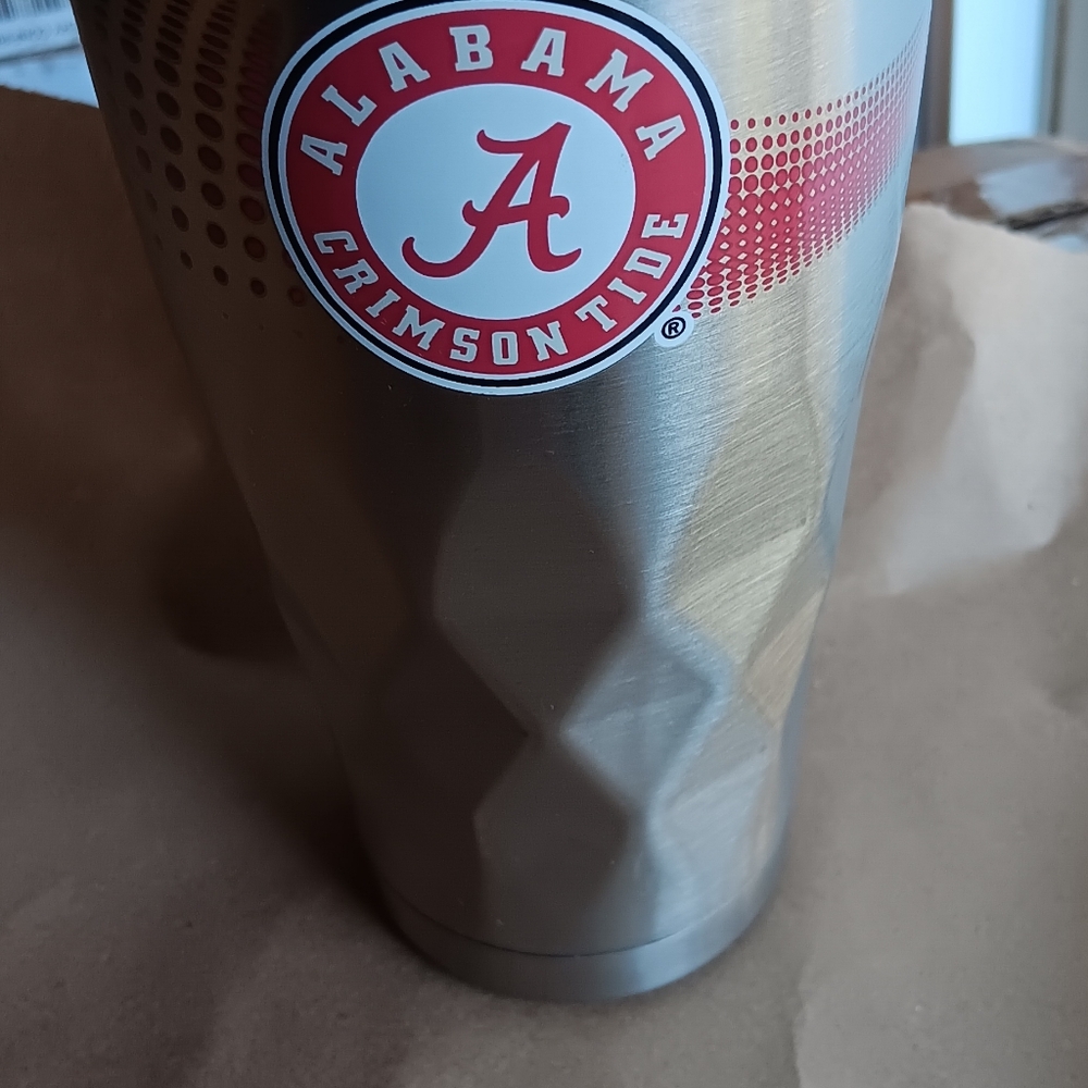 ALABAMA CRIMSON TIDE SILVER INSULATED TUMBLER. - Picture 3 of 5
